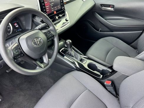 Used 2020 Toyota Corolla LE image 12