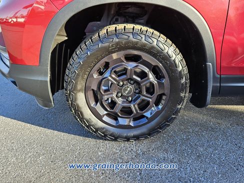 Certified 2025 Honda Ridgeline Sport+ image 9