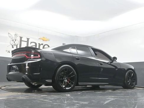 Used 2017 Dodge Charger R/T image 29