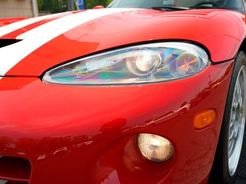 Used 2002 Dodge Viper GTS RWD image 11