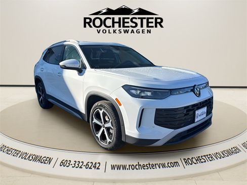 New 2026 Volkswagen Tiguan SE image 14