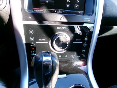 Used 2013 Ford Edge Limited image 24