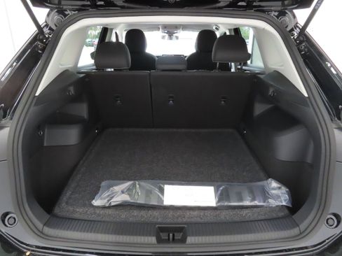 New 2025 Volkswagen Tiguan S image 24