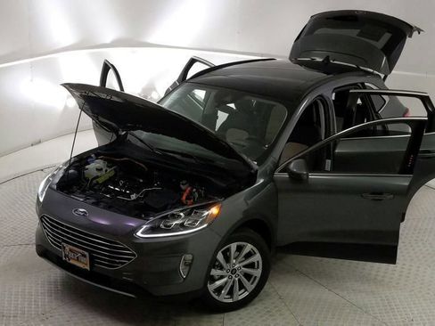 Used 2021 Ford Escape Titanium w/ Titanium Elite Package AWD/4WD image 69