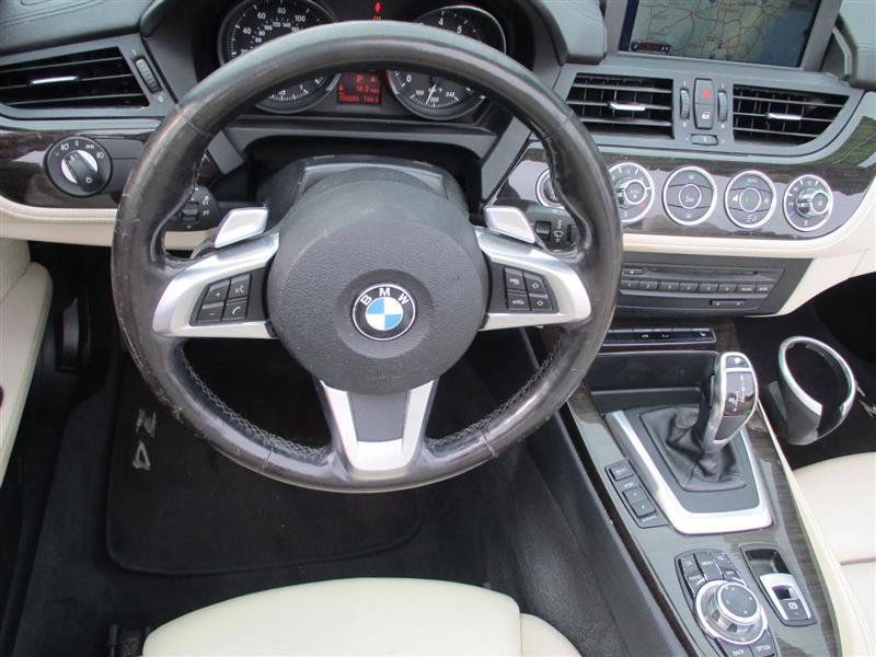 Used 2010 BMW Z4 sDrive35i RWD image 12