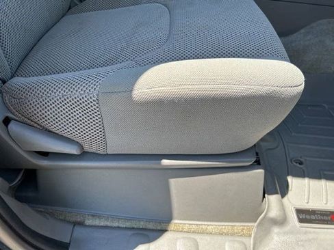 Used 2018 Nissan Frontier SV AWD/4WD image 39