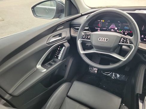 Certified 2025 Audi Q5 Premium Plus w/ Premium Plus AWD/4WD image 13