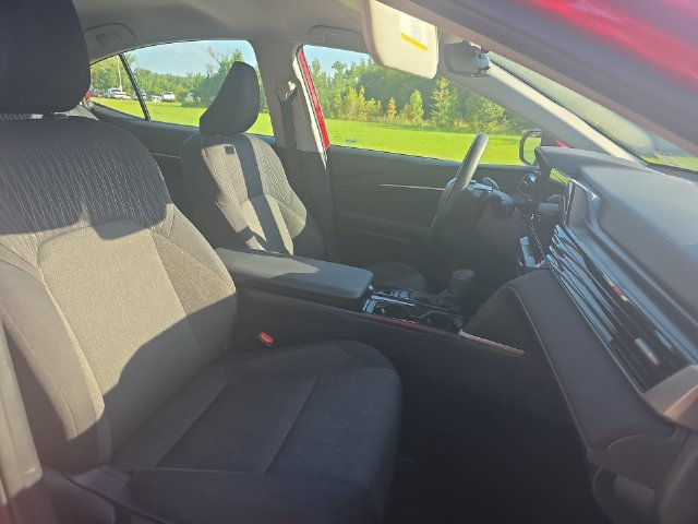 Used 2025 Toyota Camry LE FWD image 11