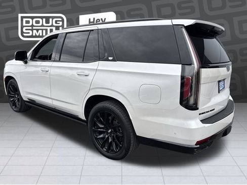 Used 2022 Cadillac Escalade Sport Platinum w/ LPO, ONYX Package AWD/4WD image 3
