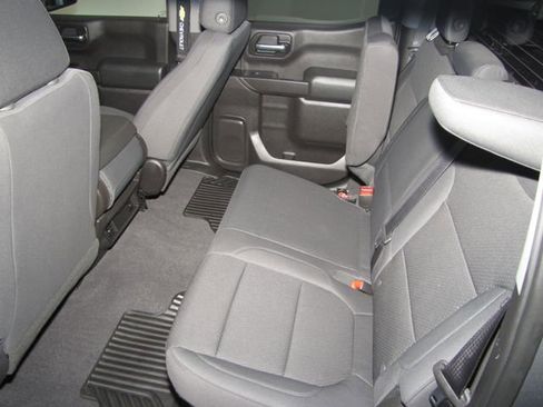 Used 2019 Chevrolet Silverado 1500 Custom w/ Custom Convenience Package image 11