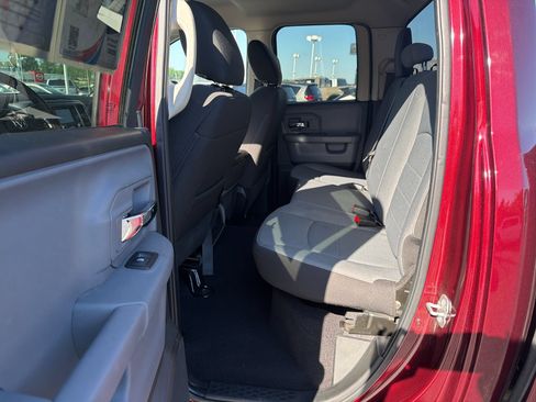 Used 2024 RAM 1500 Classic SLT AWD/4WD image 16