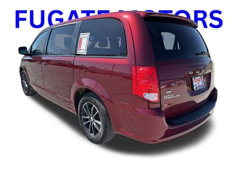 Used 2018 Dodge Grand Caravan SE image 3