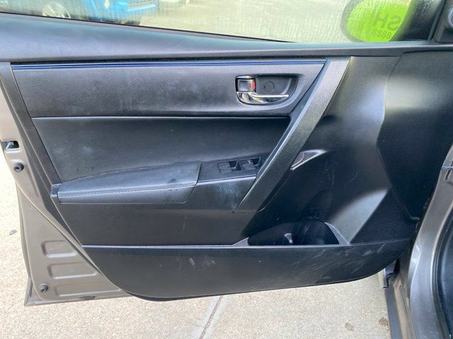 Used 2019 Toyota Corolla SE FWD image 18