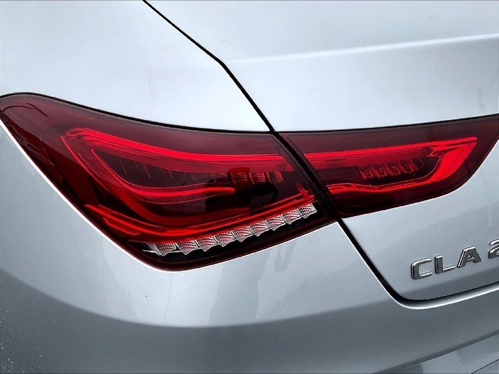 Used 2023 Mercedes-Benz CLA 250 4MATIC image 28