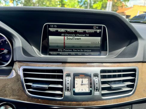 Used 2014 Mercedes-Benz E 350 Sedan image 31