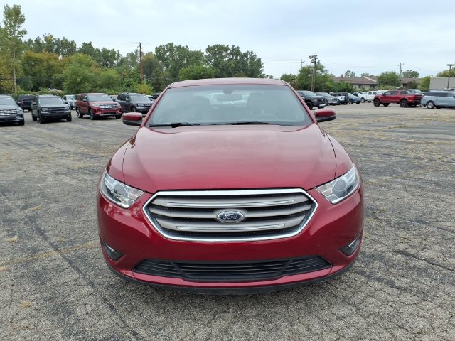 Used 2016 Ford Taurus SEL FWD image 2