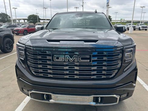 Used 2024 GMC Sierra 1500 Denali Ultimate AWD/4WD image 8