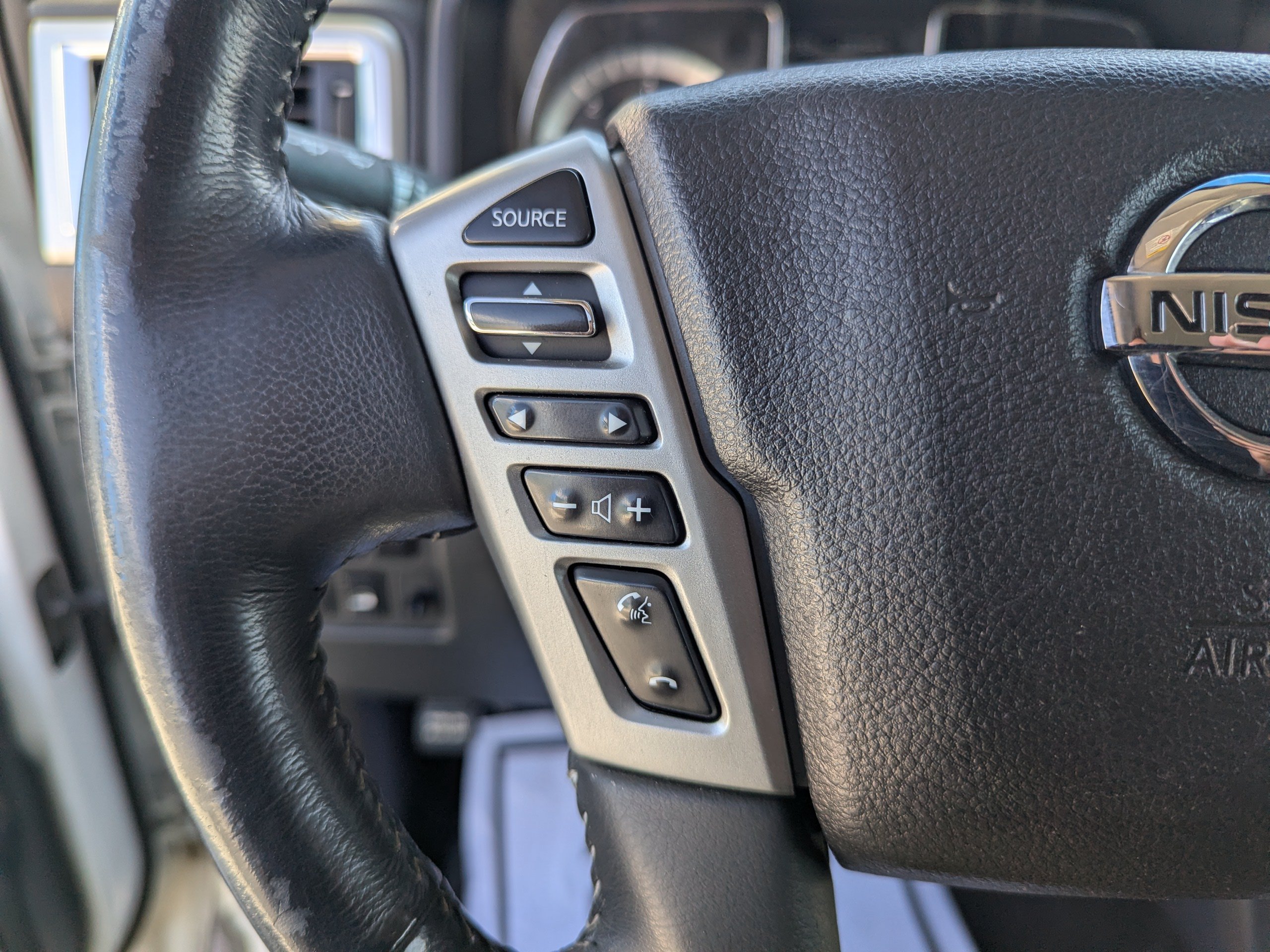Used 2016 Nissan Titan PRO-4X AWD/4WD image 15