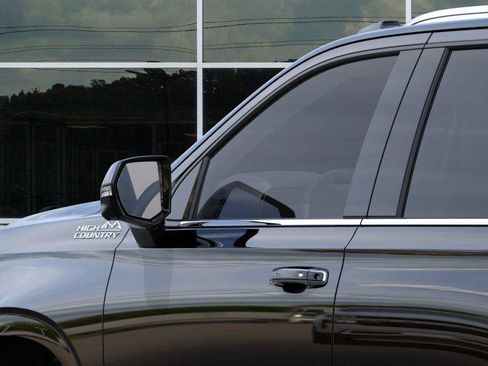 New 2026 Chevrolet Tahoe High Country AWD/4WD image 12