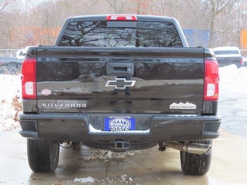 Used 2018 Chevrolet Silverado 1500 High Country image 21