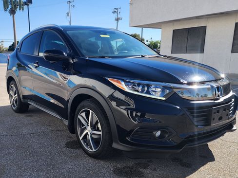 Certified 2022 Honda HR-V EX image 3