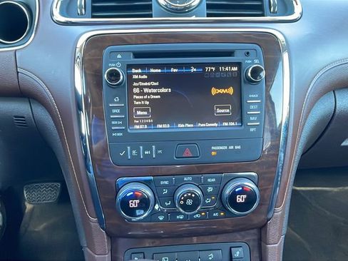 Used 2013 Buick Enclave Leather image 26