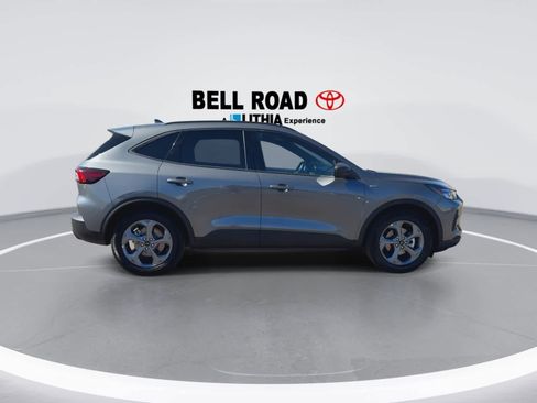 Used 2025 Ford Escape ST-Line image 9