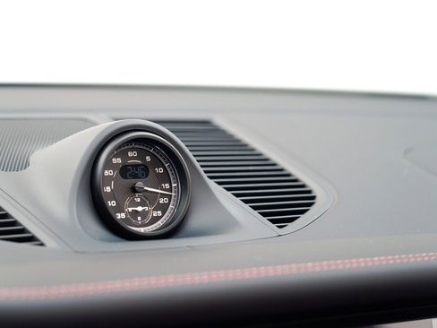 New 2026 Porsche Macan S image 27