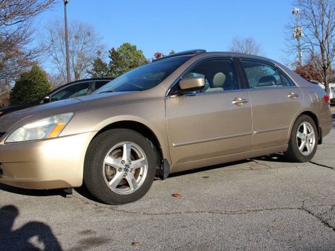 Used 2004 Honda Accord EX image 4