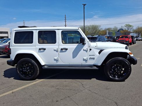 Certified 2023 Jeep Wrangler Sahara w/ Cold Weather Group image 7