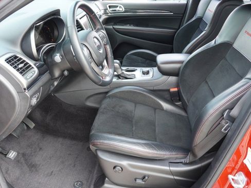 Used 2017 Jeep Grand Cherokee Trailhawk w/ Trailhawk Luxury Group image 14