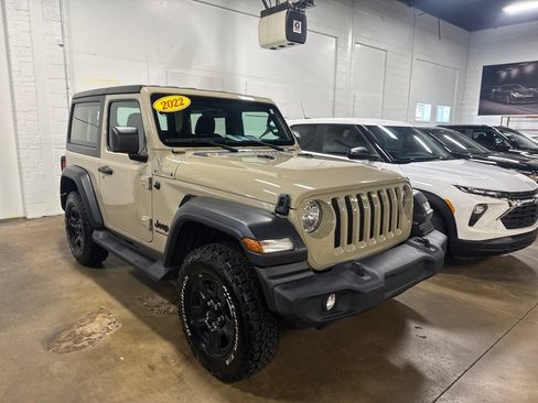 Used 2022 Jeep Wrangler Sport AWD/4WD image 4