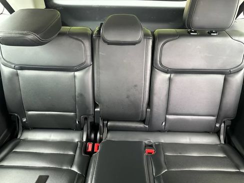 Certified 2025 Ford Expedition Max Platinum AWD/4WD image 24