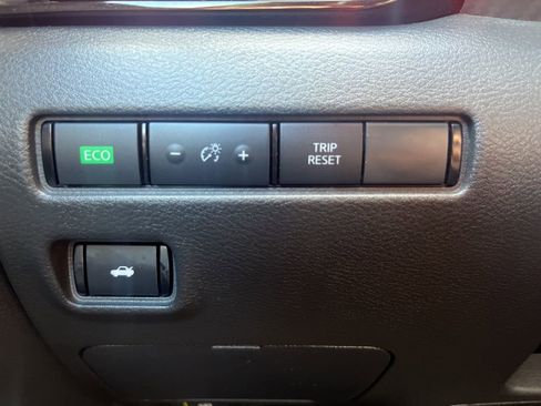 Used 2024 Nissan Sentra SV w/ All-Weather Package image 38