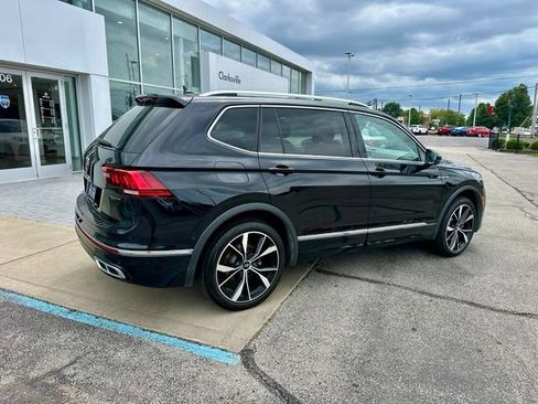 Certified 2024 Volkswagen Tiguan SEL R-Line AWD/4WD image 7