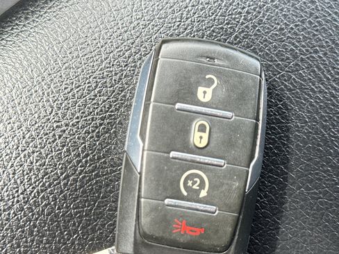 Used 2022 RAM 1500 Big Horn AWD/4WD image 37
