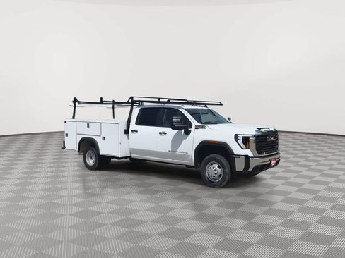 New 2026 GMC Sierra 3500 Pro w/ Convenience Package AWD/4WD image 31