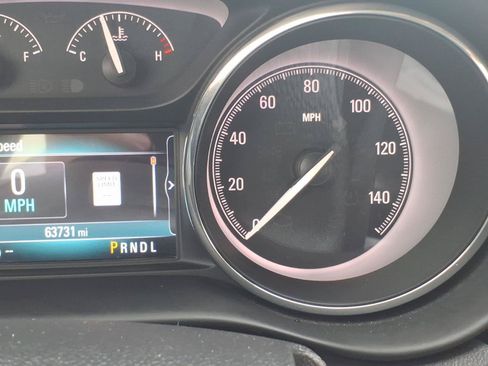 Used 2020 Buick Envision Essence w/ Experience Buick Package FWD image 21