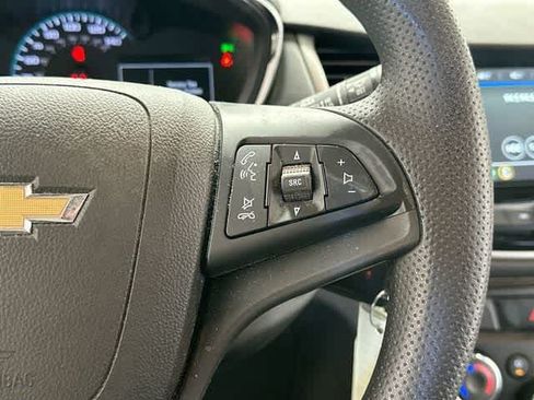 Used 2018 Chevrolet Trax LS FWD image 8