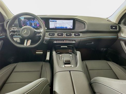 Used 2026 Mercedes-Benz GLS 450 4MATIC image 29