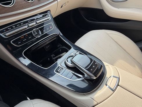 Used 2017 Mercedes-Benz E 300 4MATIC image 16
