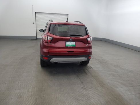 Used 2018 Ford Escape SE w/ SE Sync 3 Package FWD image 6