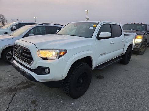 Used 2019 Toyota Tacoma SR5 image 5