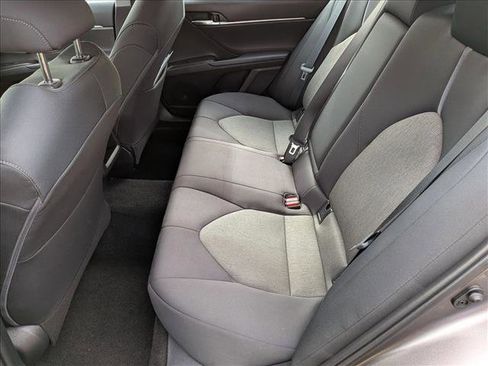 Used 2021 Toyota Camry LE image 18