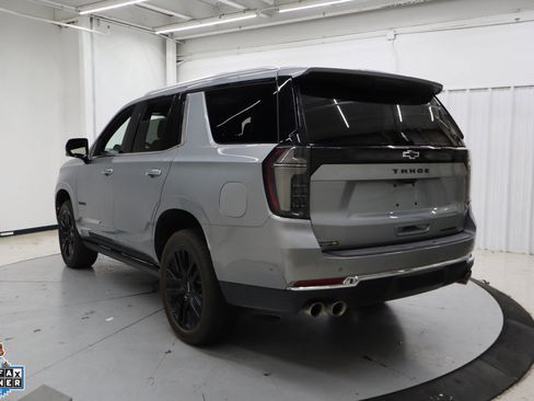 Used 2025 Chevrolet Tahoe Premier AWD/4WD image 6