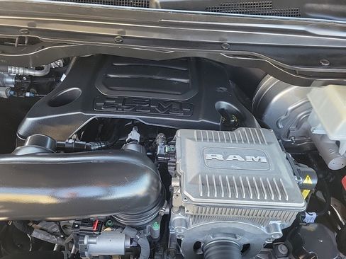 Used 2021 RAM 1500 Limited w/ Off Road Group image 13