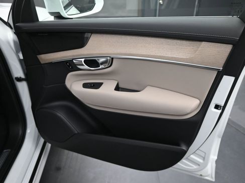 New 2026 Volvo XC90 T8 Plus w/ Protection Package image 19