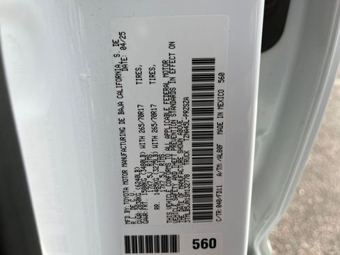 Used 2025 Toyota Tacoma TRD Off-Road image 23