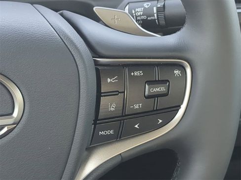 Used 2025 Lexus ES 350 w/ Premium Package image 27