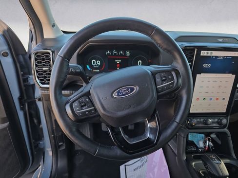 Used 2024 Ford Ranger Lariat w/ FX4 Off-Road Package image 12